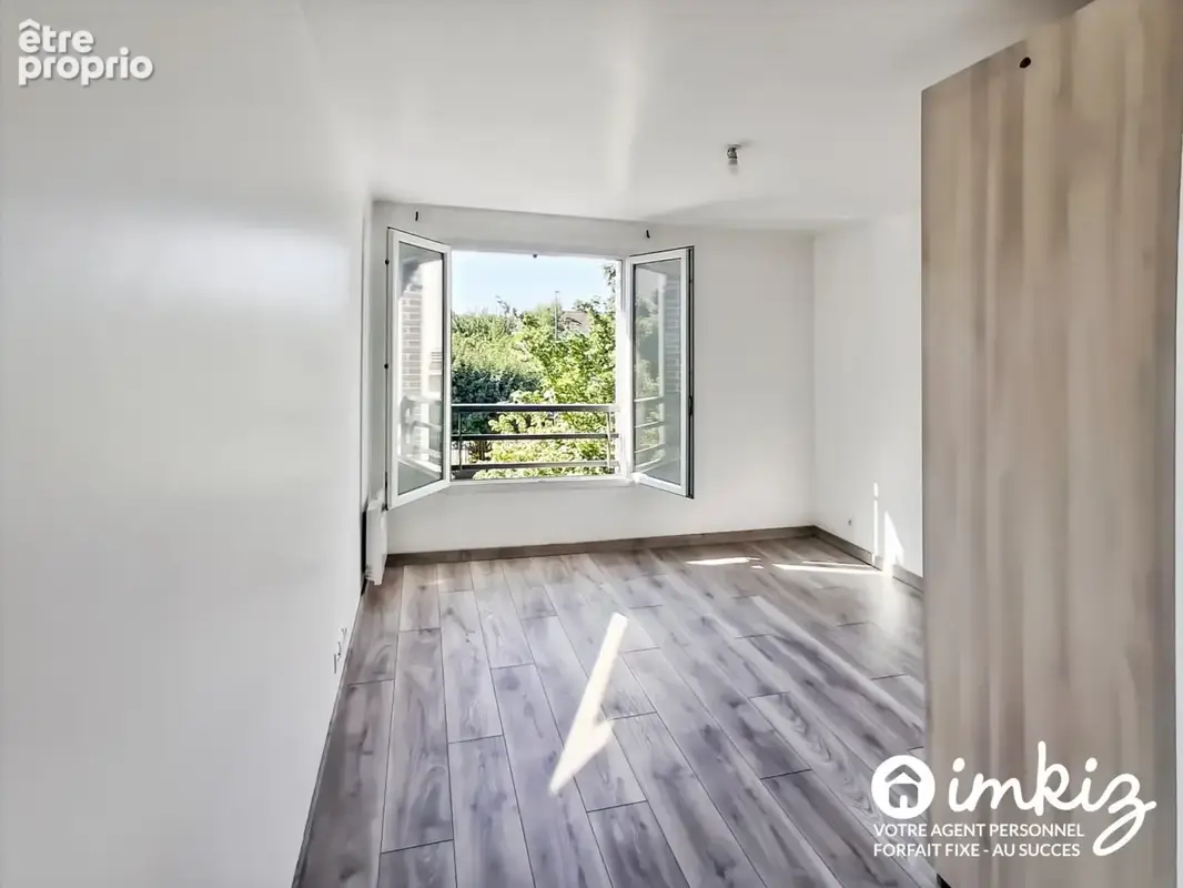 Villeneuve-le-Roi  – À 8 min du RER -2p 49m² - photo 7