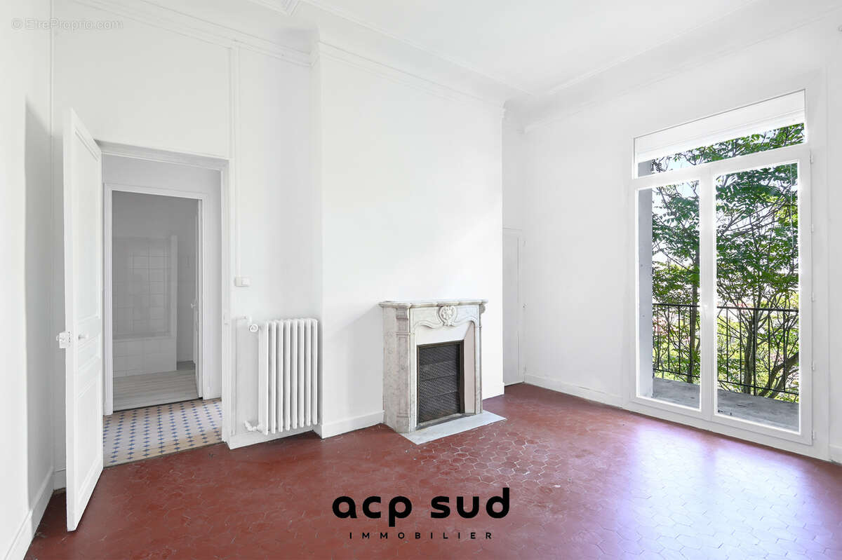 Appartement à MARSEILLE-8E