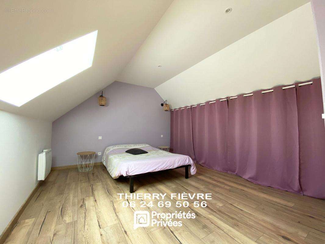 A vendre  bourgueil 37140  maison familiale très récente clé en main  de  6 pièces 165 m2 sur un terrain clos - photo 11