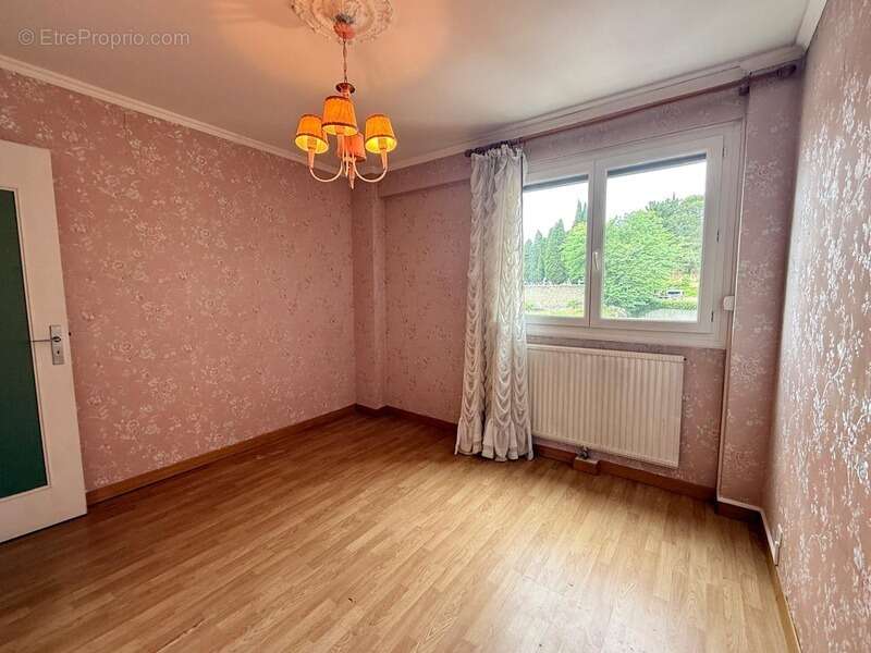 Rare à la vente : Appartement à vendre 4 pièces avec vue d'exception sur la cité de Carcassonne. Prix de vente : 124200€ - photo 14