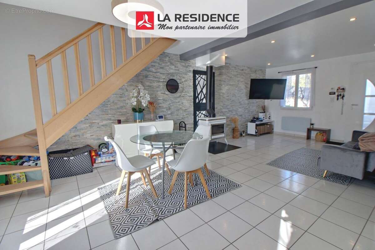 Maison 95 m² à Mantes-La-Ville  - photo 5