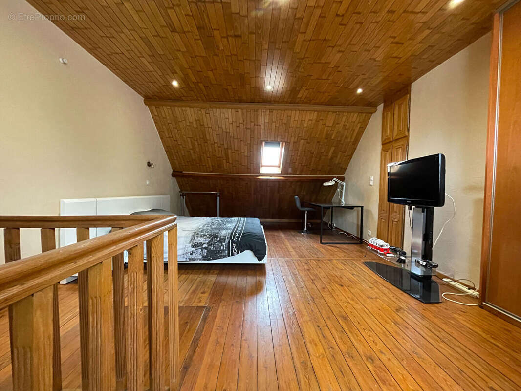 Maison à FACHES-THUMESNIL