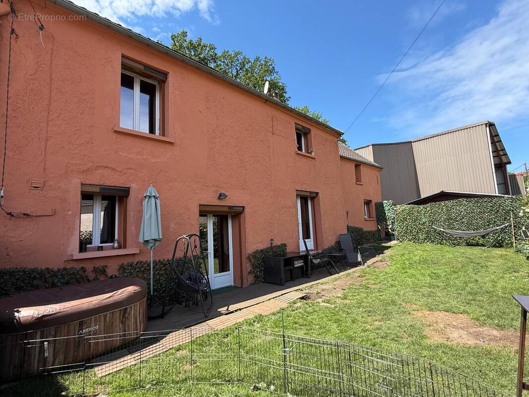 Photo 1 - Maison à MONTREUIL-AUX-LIONS
