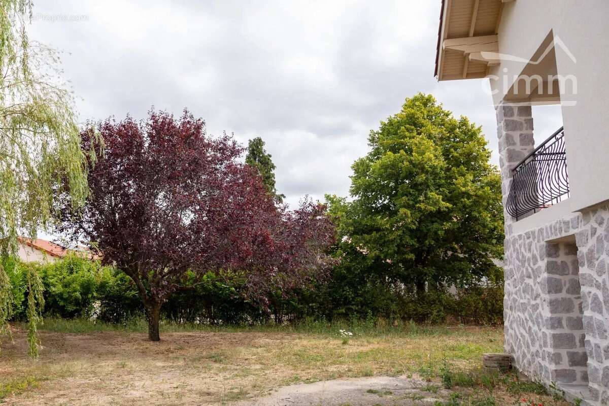 Maison à MARGERIE-CHANTAGRET