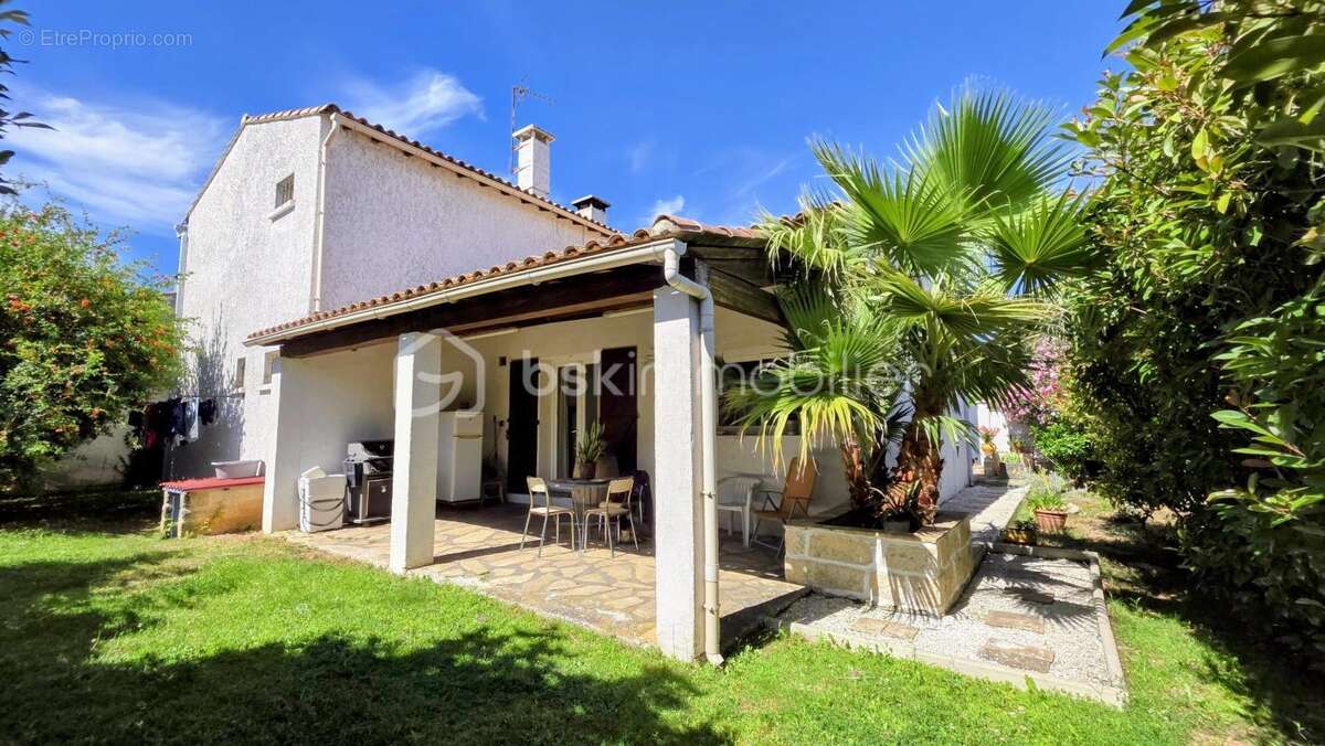 Rare baillargues vente maison familiale t6 136m2 terrain 500m2 avec jacuzzi et garage - photo 3