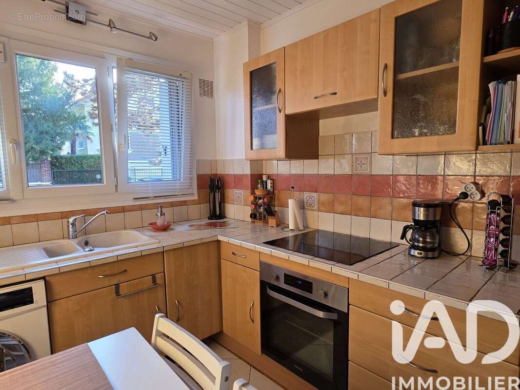 Photo 4 - Appartement à LIVRY-GARGAN