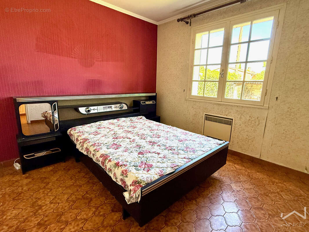 Maison à BOLLENE