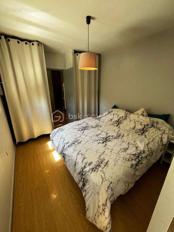 Appartement à SAINT-PAUL-TROIS-CHATEAUX