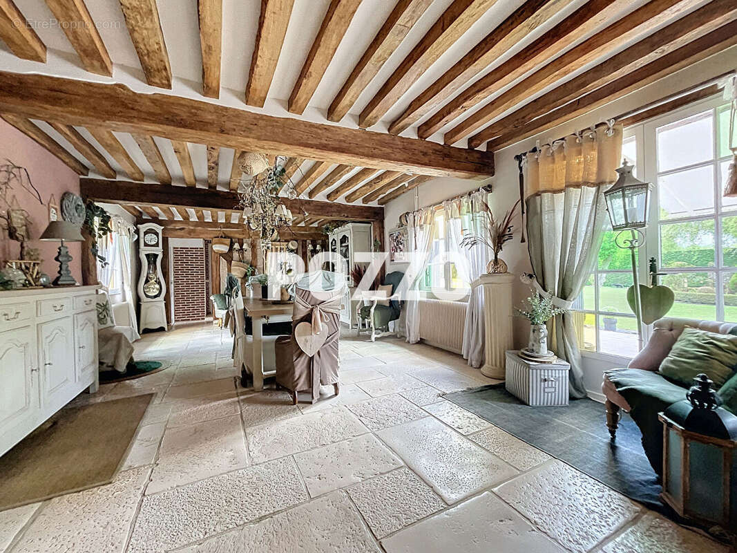 Propriété Normande au coeur du Pays d'Auge - 10 pièces (250 m2) - photo 5