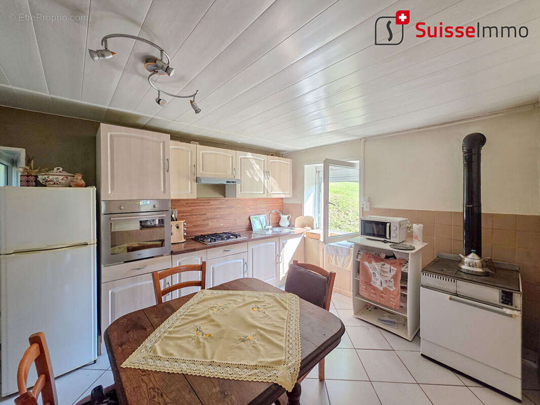 Maison à PLANCHER-BAS