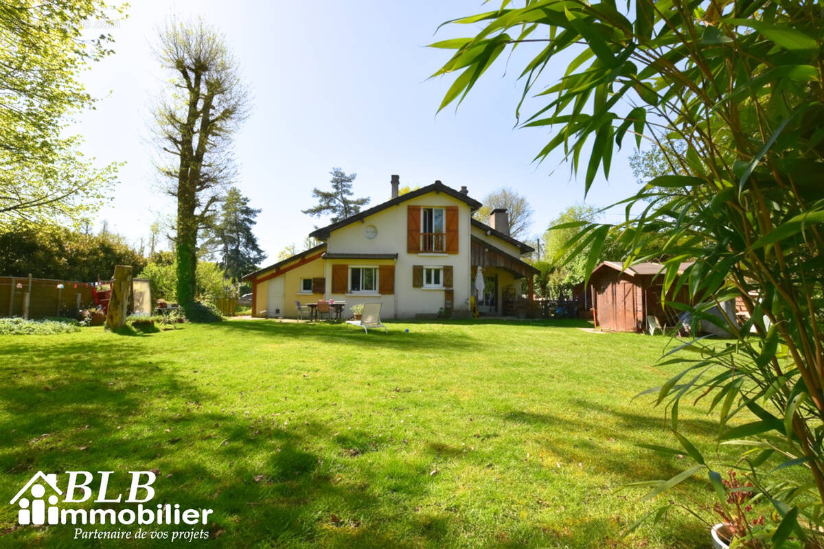 Maison à LEVIS-SAINT-NOM