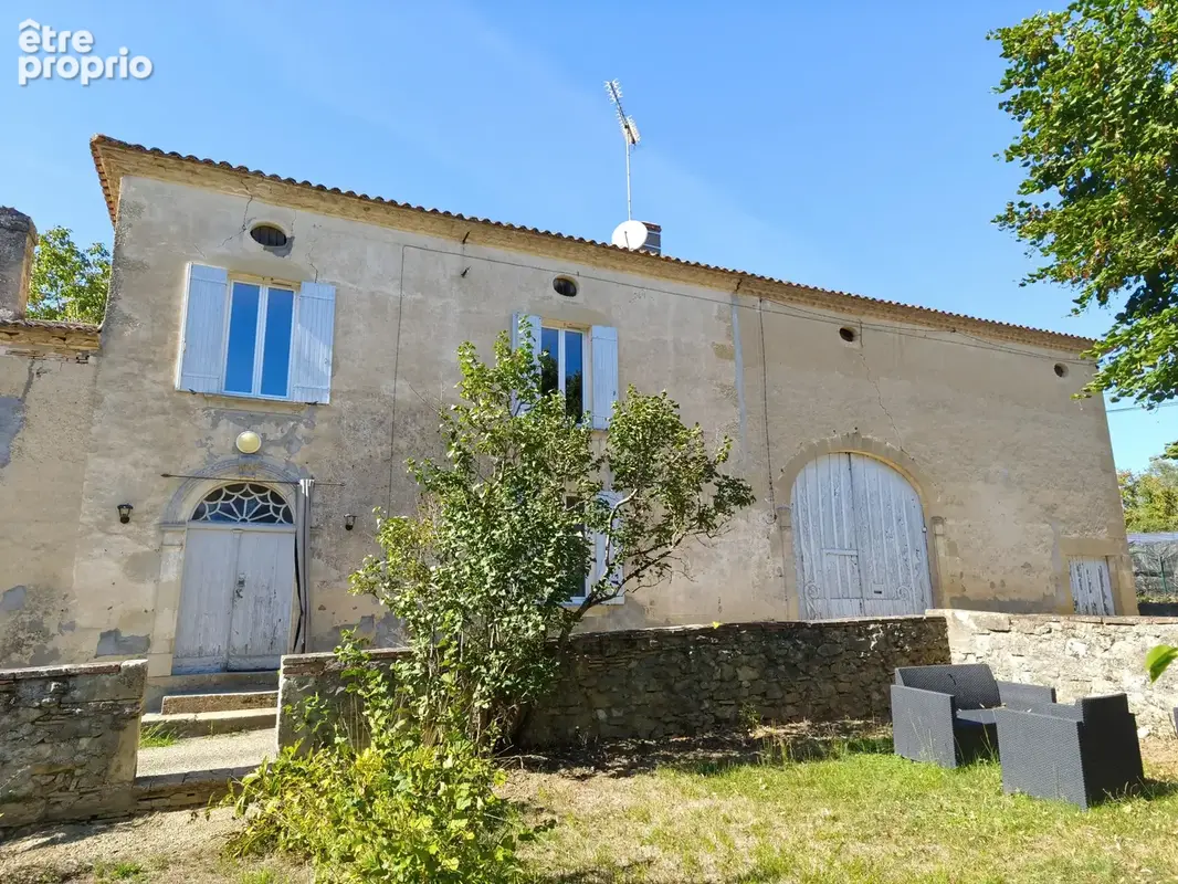 Maison en pierre avec dépendances et vaste terrain - photo 5