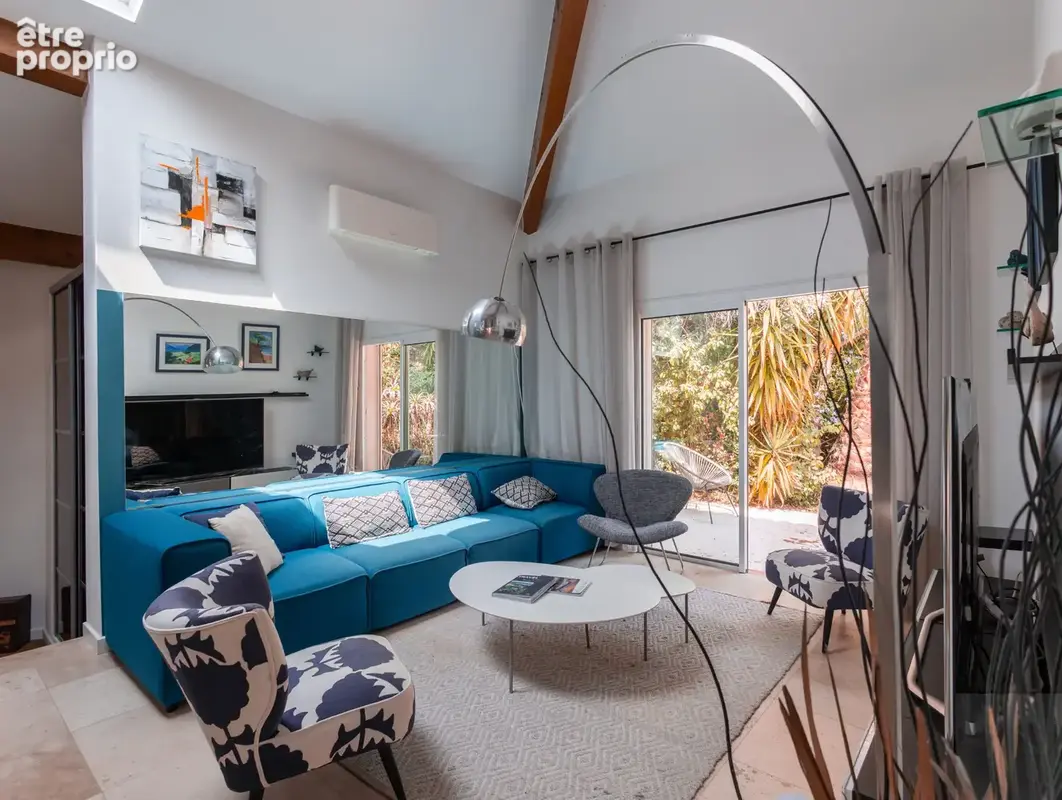 Sanary-sur -mer  / quartier beaucours - villa de 170 m2 avec piscine - photo 7