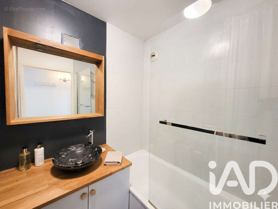 Photo 8 - Appartement à GENNEVILLIERS