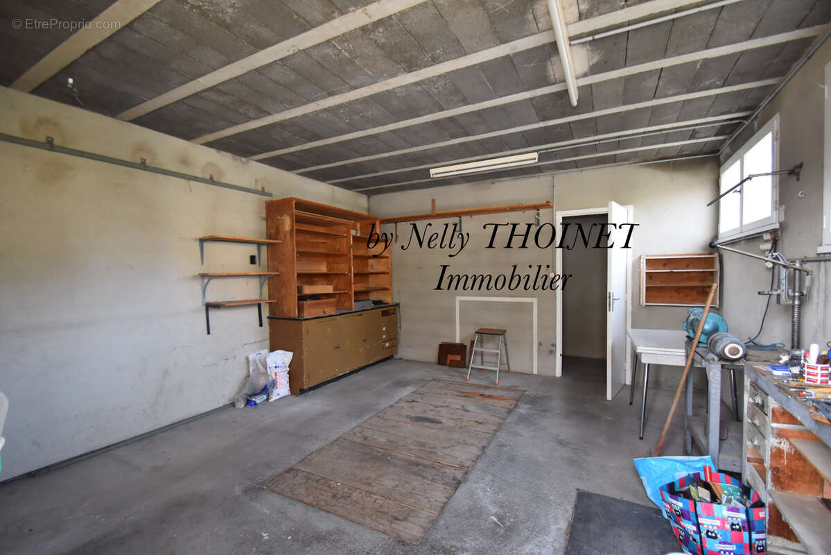 Maison à LA ROCHE-BLANCHE