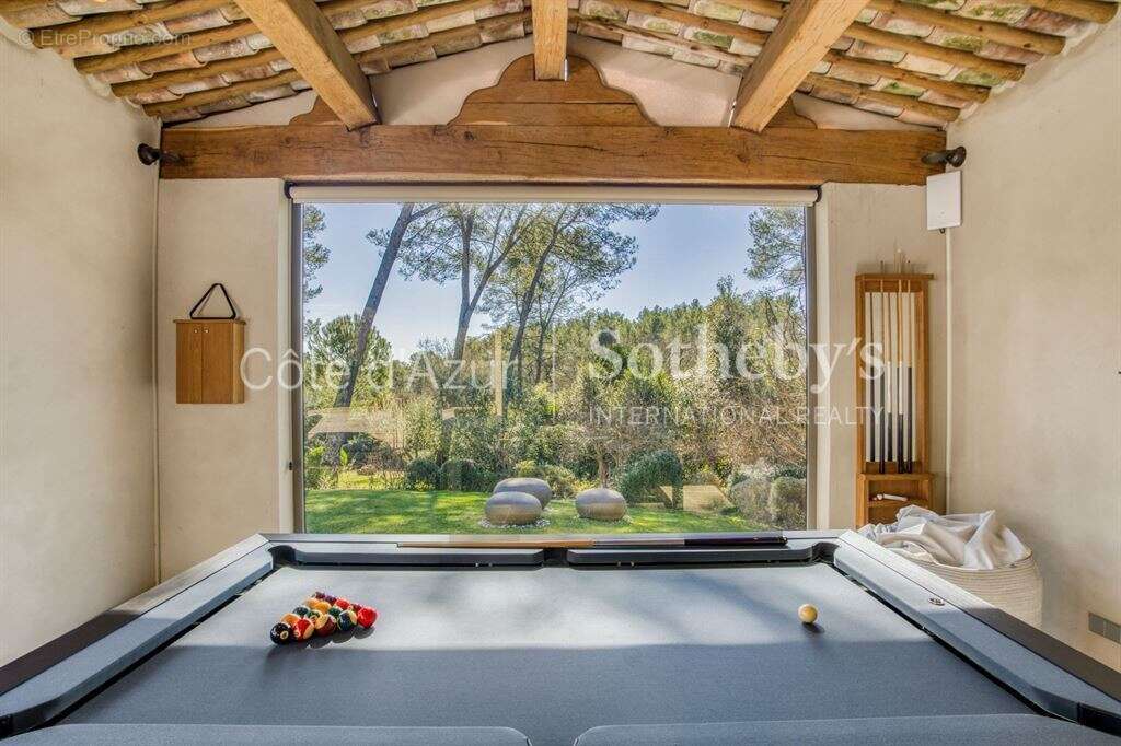 Maison à TOURRETTES