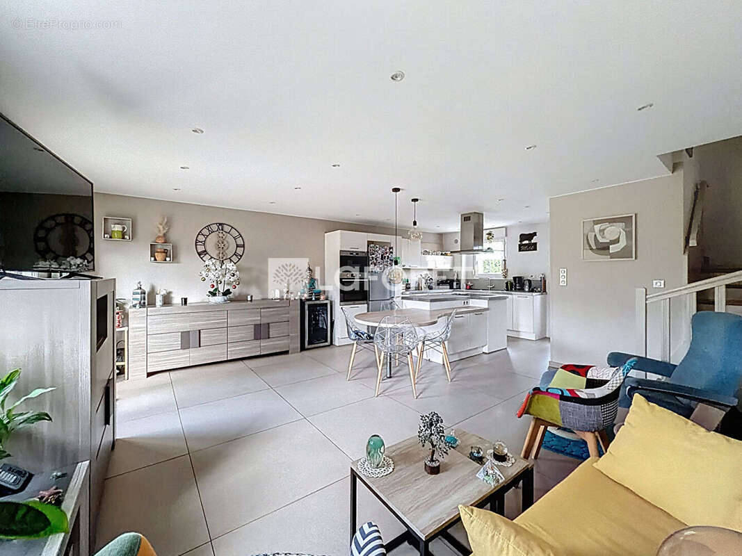 Maison à BENOUVILLE