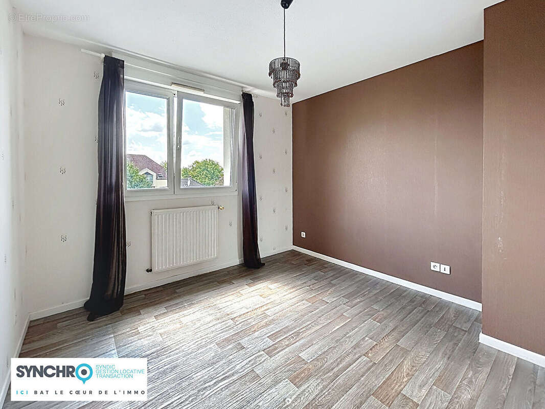 Appartement 4 pièces  avec terrasse  à 300 m de la frontière - photo 6