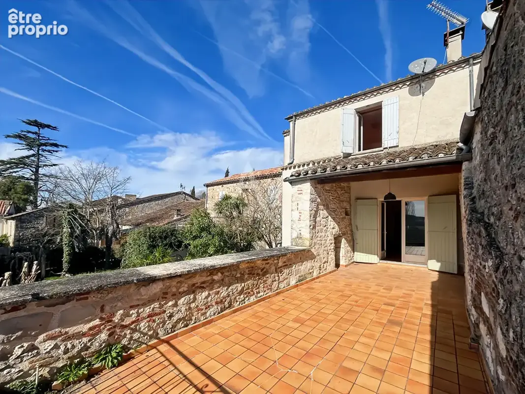 A VENDRE - Maison familiale de caractère au coeur de Penne-d'Agenais, avec piscine - photo 18