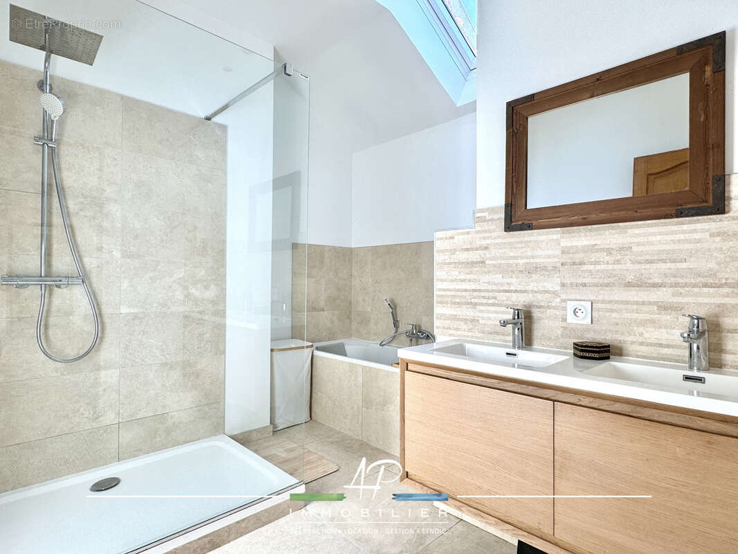 Maison à VELARS-SUR-OUCHE