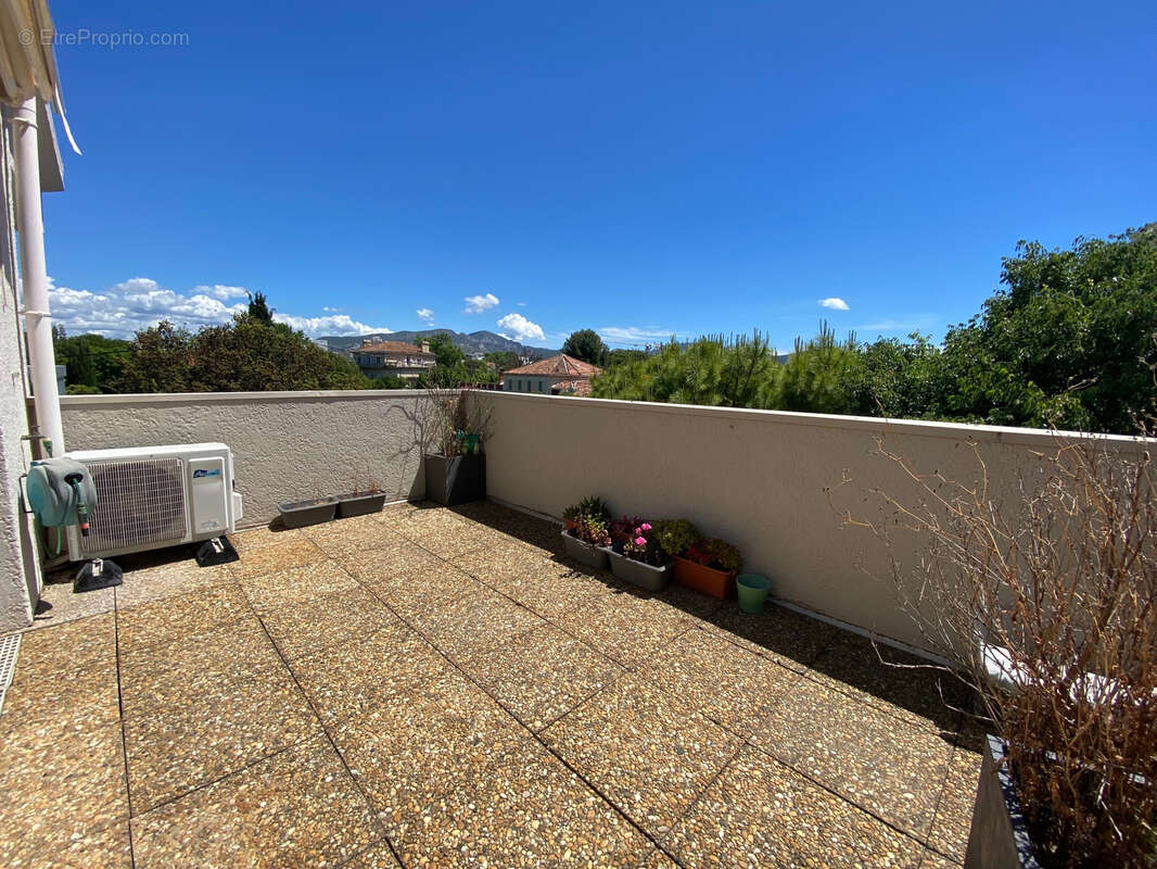 Appartement à MARSEILLE-8E