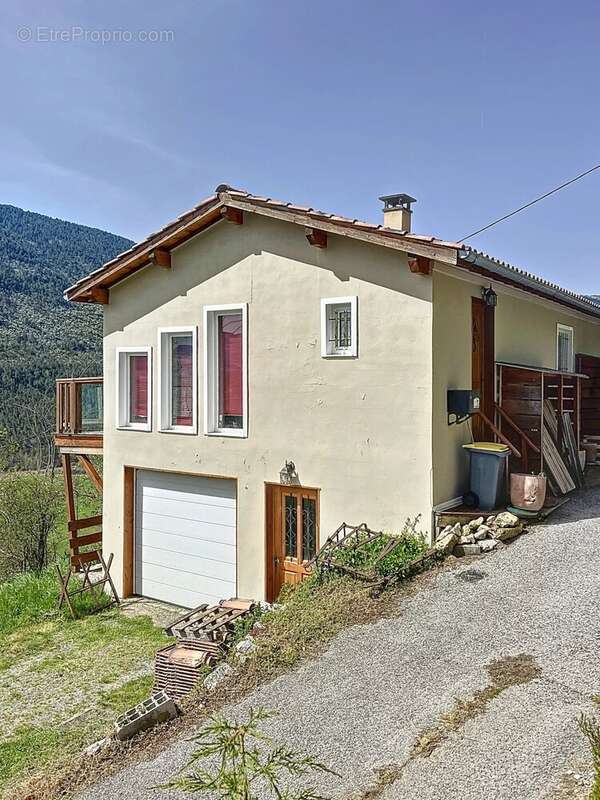 Maison à SAINT-AUBAN