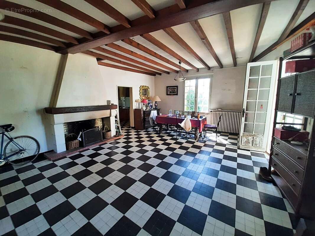 Maison à BEAUMONT