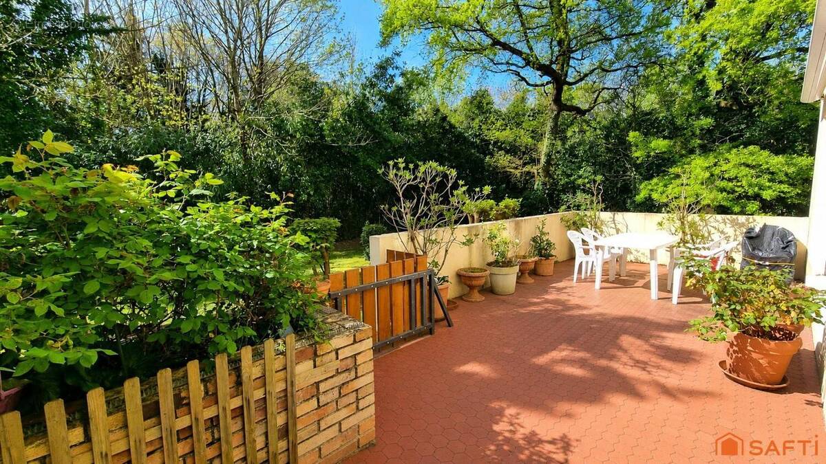 Photo 1 - Appartement à SAINT-GEORGES-DE-DIDONNE