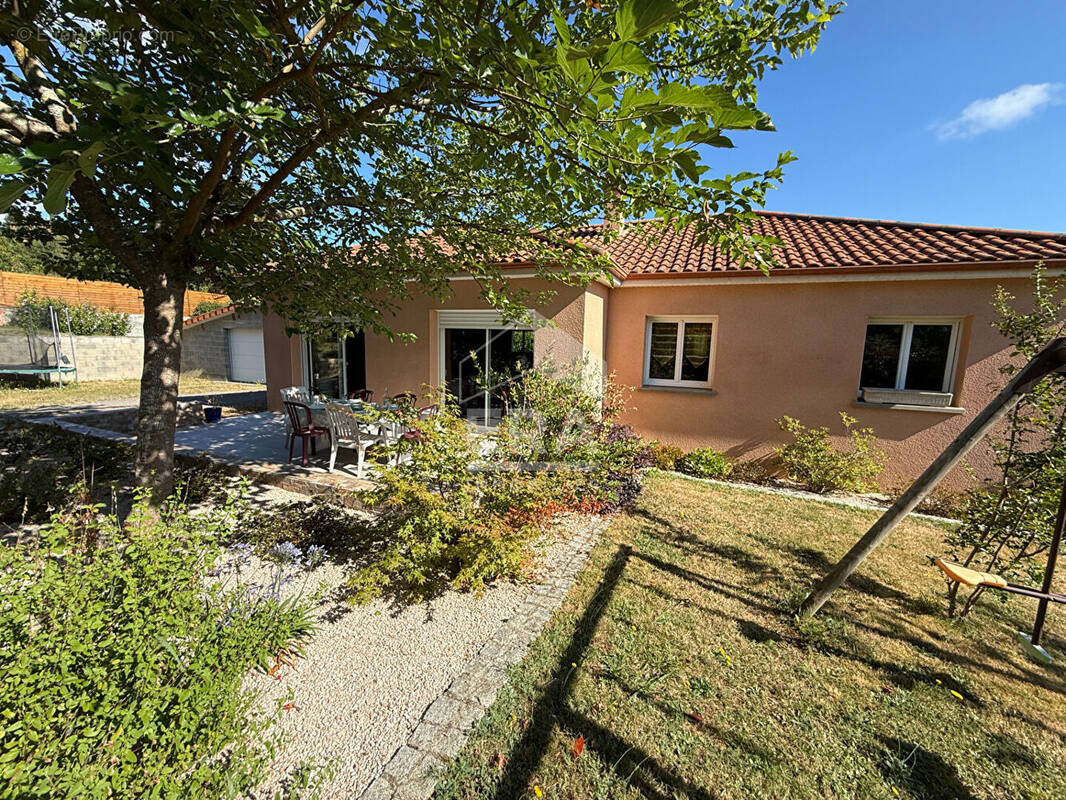 Maison à CASTERA-LOU