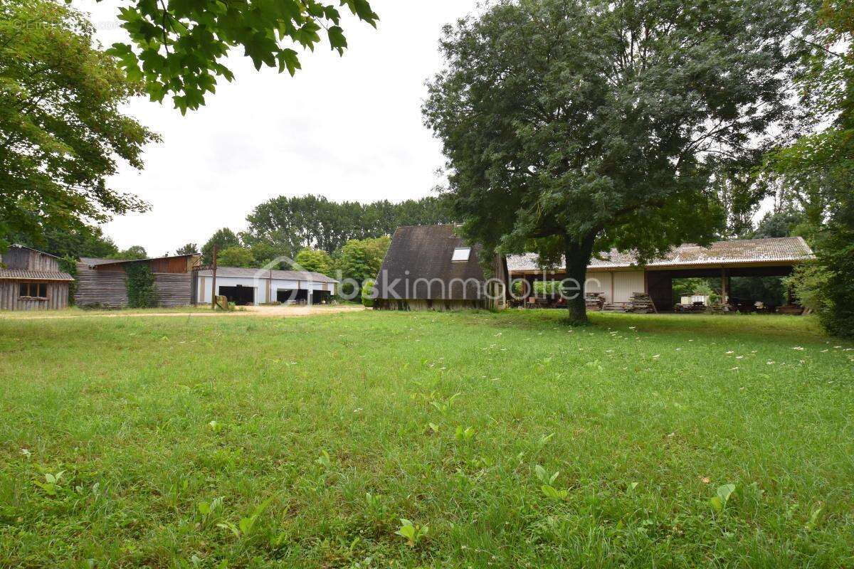 Commerce à GALLARDON