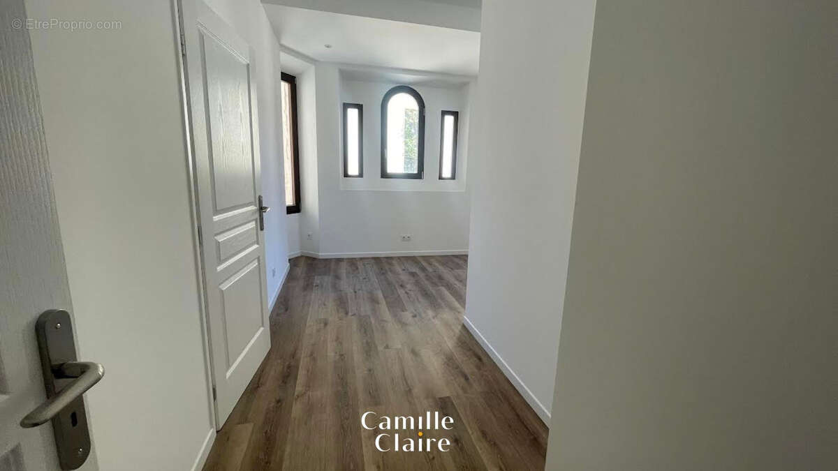 Appartement T4 92 m2 refait à neuf - photo 6