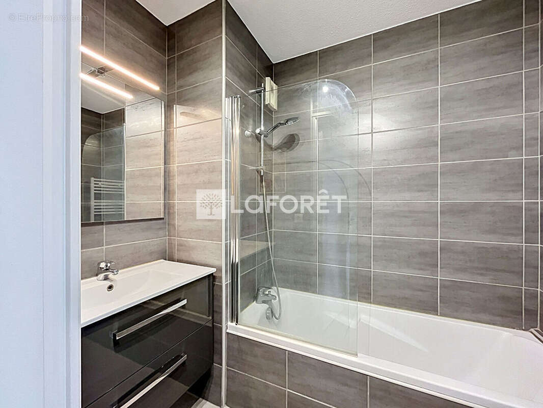 Appartement 4 pièce(s) 81 m2 , dernier étage avec terrasse - photo 7
