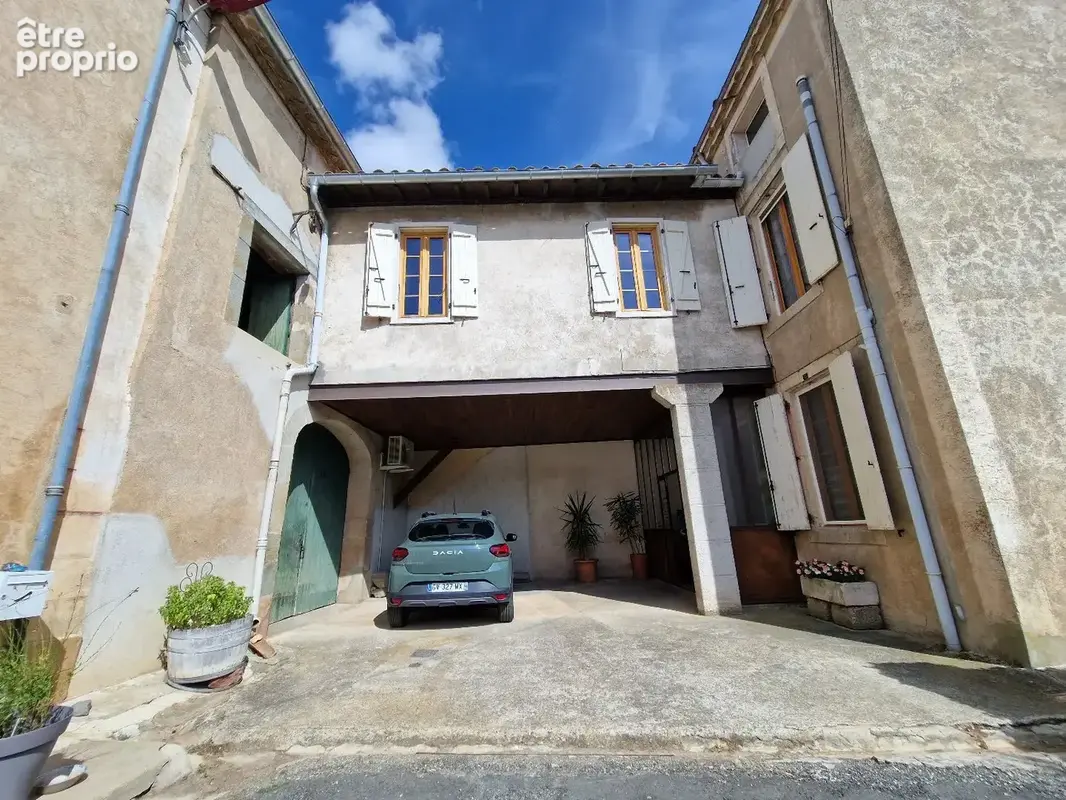Maison de village 3 faces de type 6 avec remise et jardin - photo 2