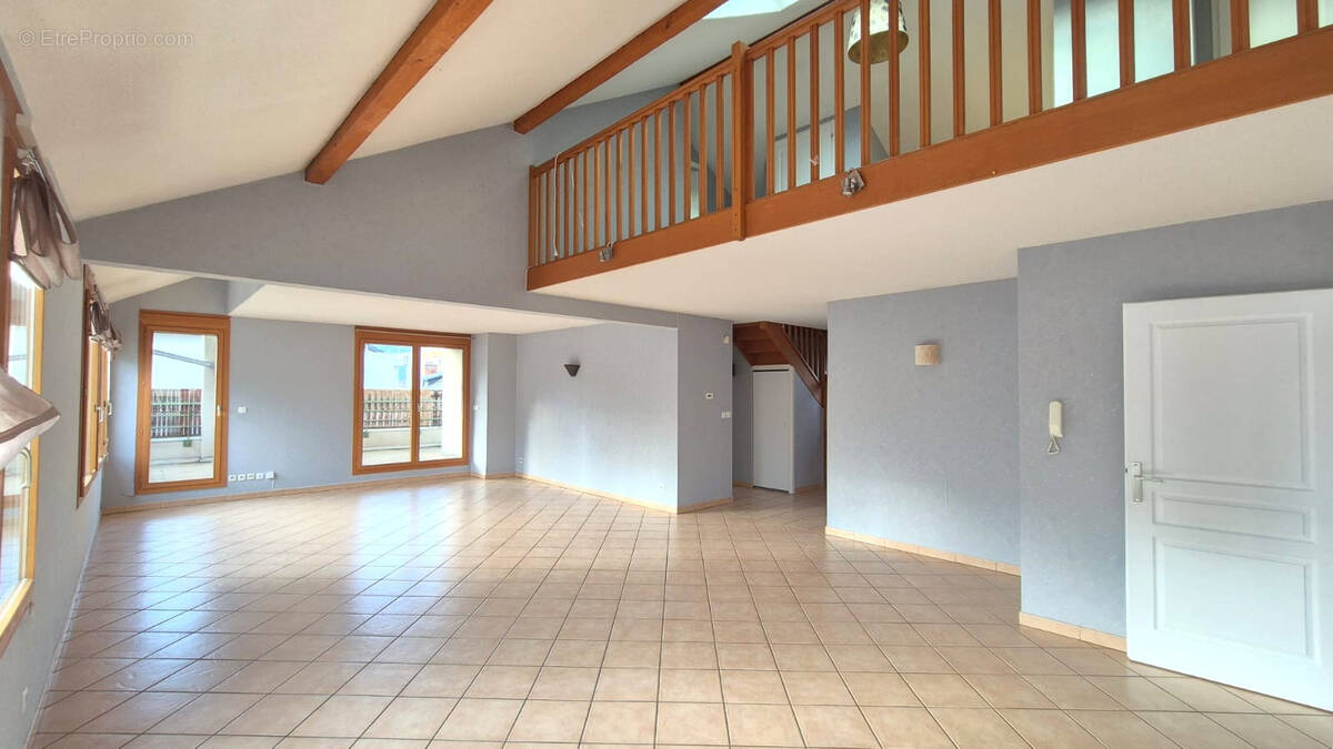 Appartement à AIX-LES-BAINS