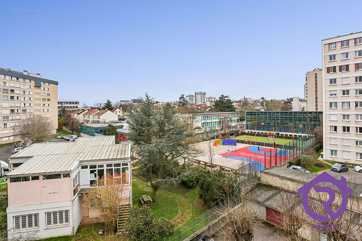 Appartement à CHATILLON