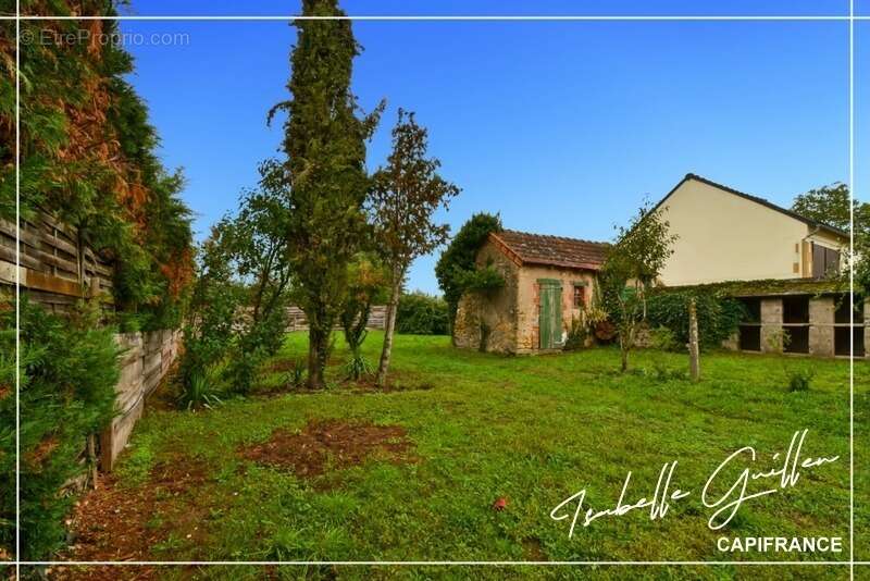 Maison à CHATEAUMEILLANT