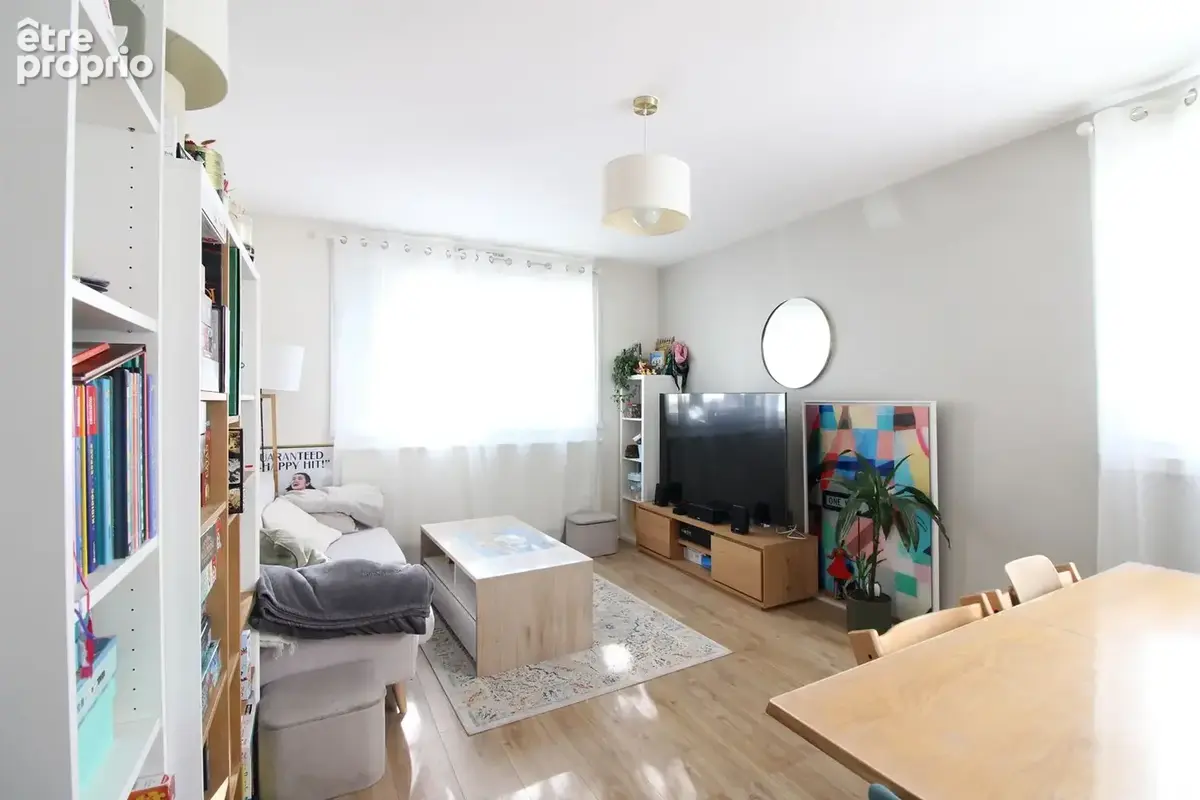 Appartement à SAINT-MAUR-DES-FOSSES