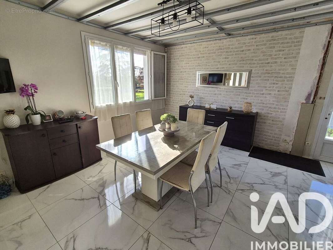 Maison 125 m² à Le Tallud  - photo 3