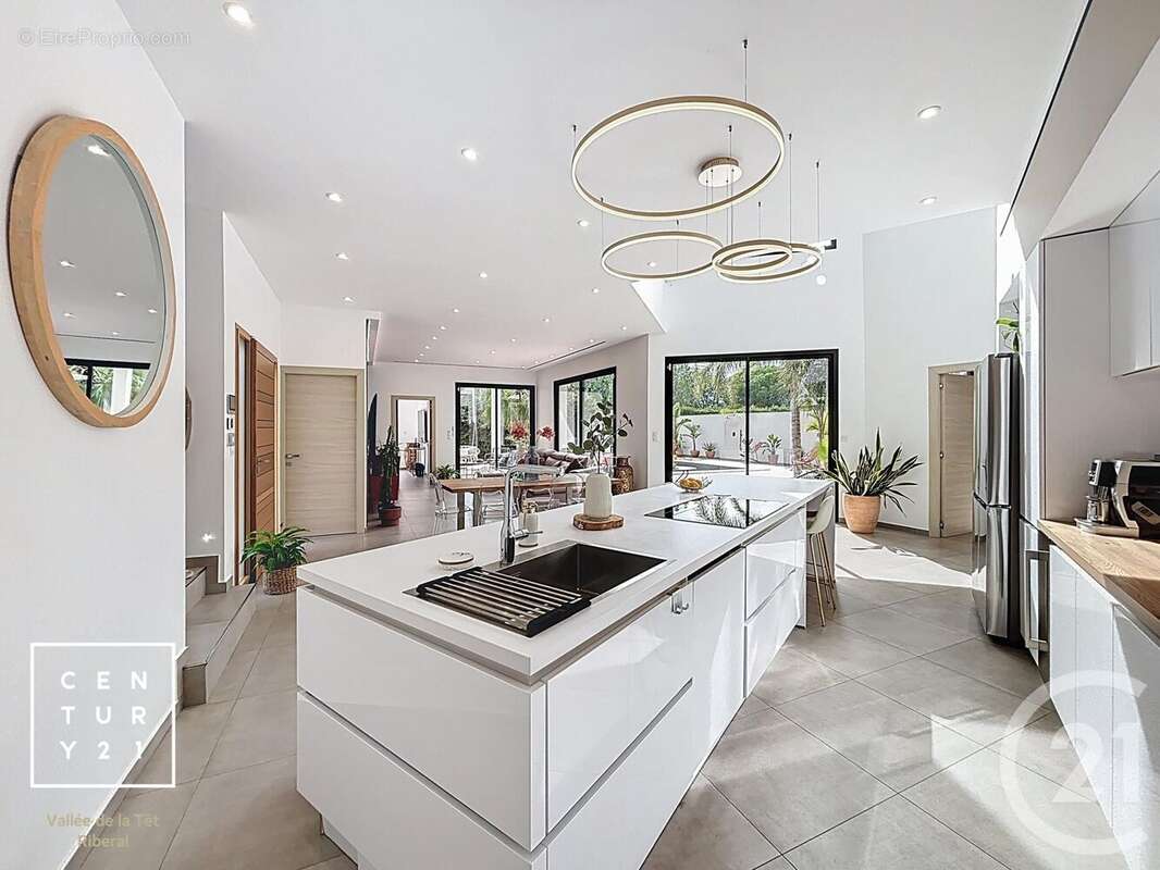 Maison à SAINT-FELIU-D&#039;AVALL