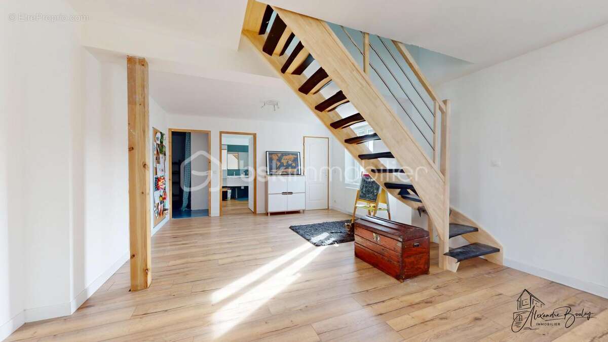 Maison à BAZOCHES-LES-GALLERANDES