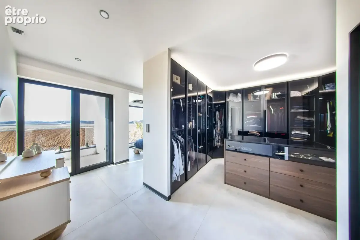 Maison contemporaine de haut standing 8 Pièces 225 m2 - photo 5