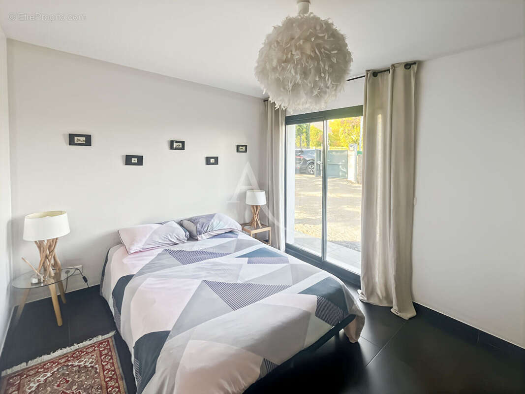 Maison à MEZY-SUR-SEINE