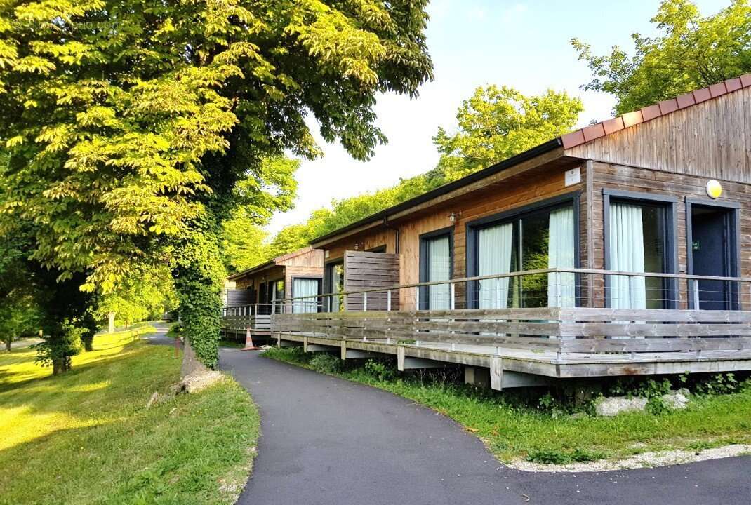 INVESTISSEMENT LOCATIF  SEINE-PORT  Résidence Affaires Châteauform - Les Berges de Seine - 7.89% de rentabilité - photo 17