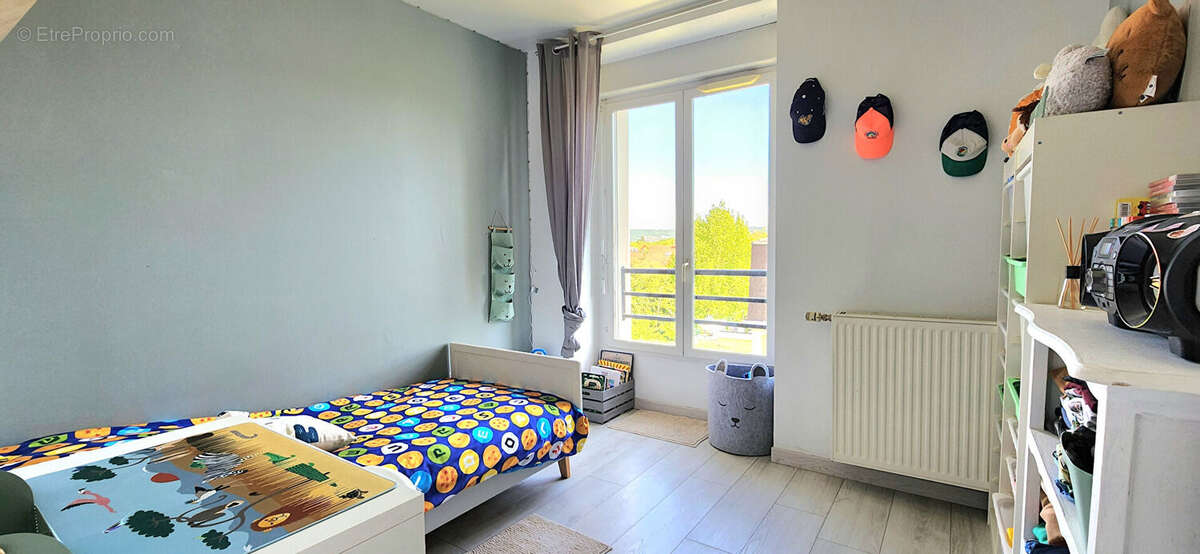Appartement à SAINT-GRATIEN