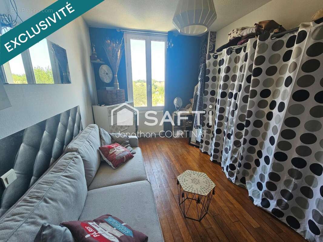 Maison 141 m² à Cesset  - photo 4