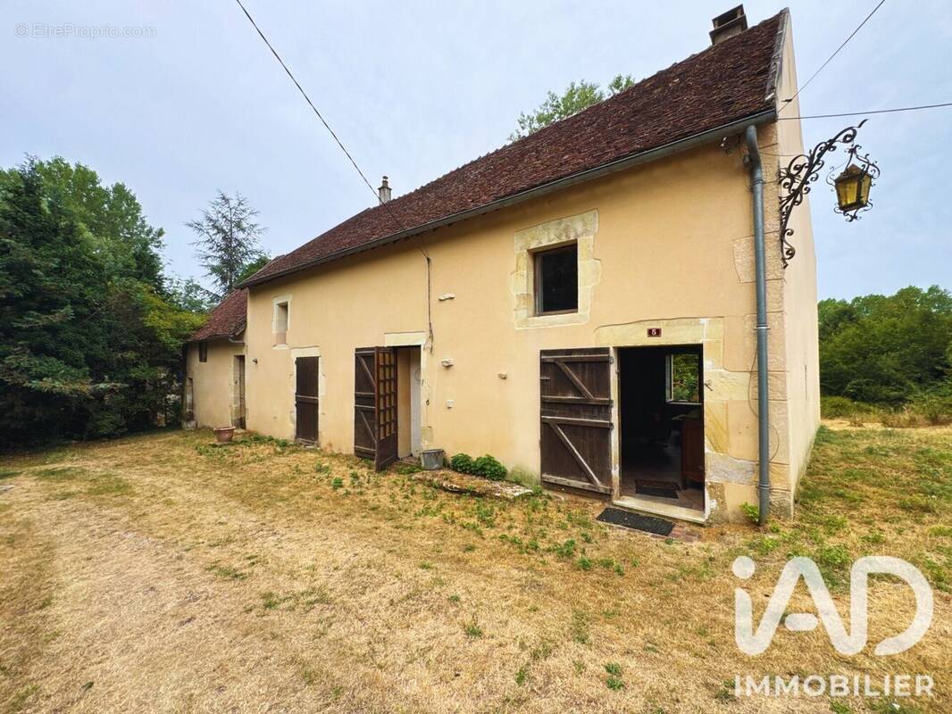 Photo 1 - Maison à PERROY