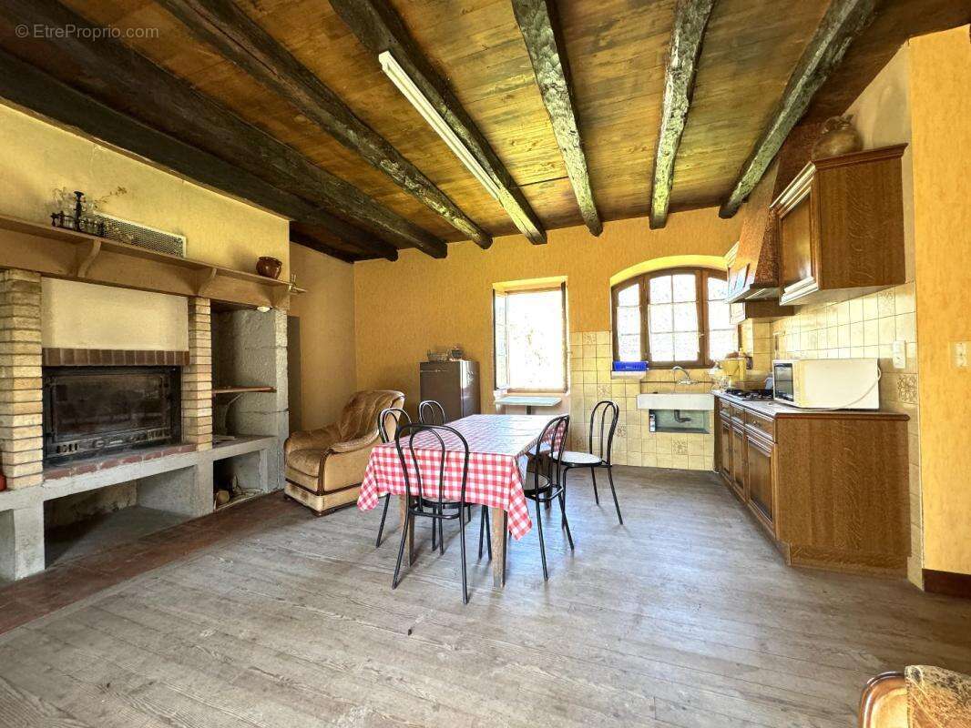 Maison à BOUZIES