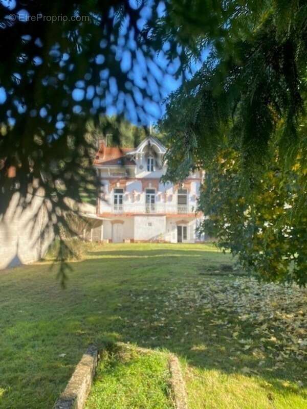 Maison à DECAZEVILLE