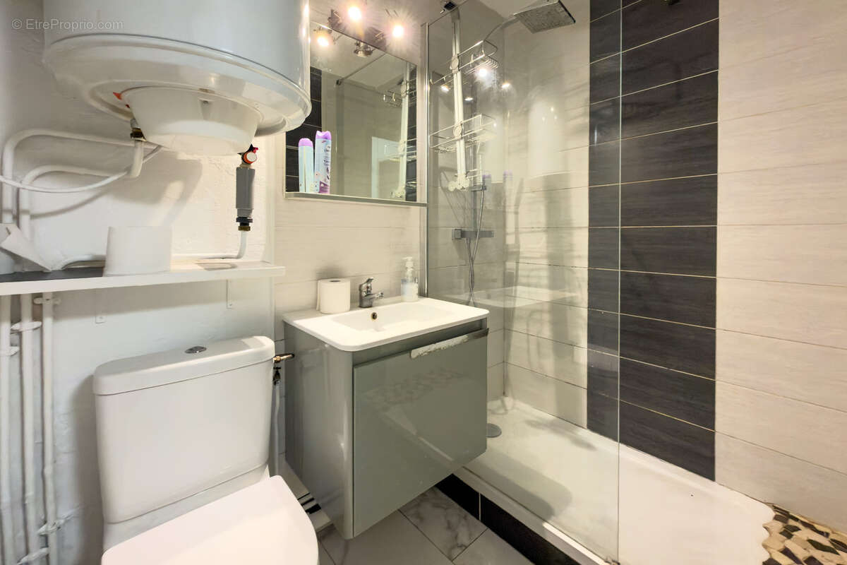 Appartement à BORMES-LES-MIMOSAS