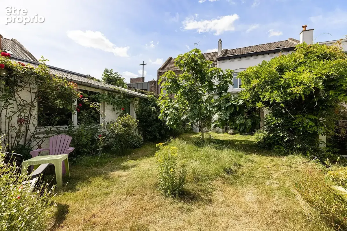 Maison 232 m² à Lille  - photo 2